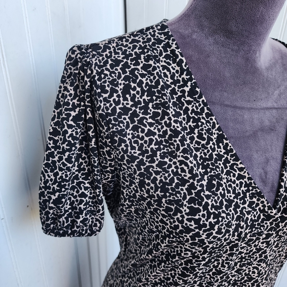 MICHAEL Michael Kors Black Beige Print Tie Faux Wrap Dress Ruffle Short Sleeve L - Picture 4 of 13